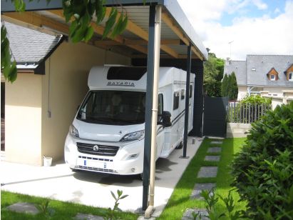 ABRI CAMPING-CAR 